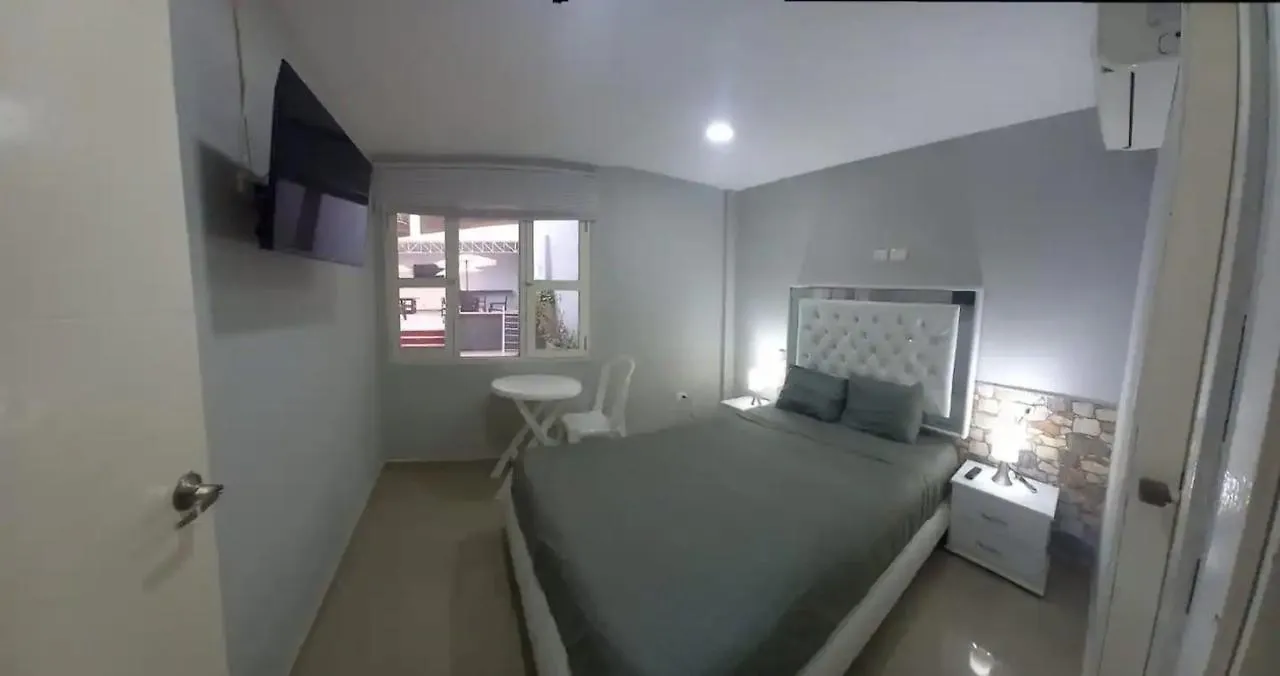 Hotel Bm-17 Cerca Al Mar Con Aire Acondicionada Y Wifi Cartagena