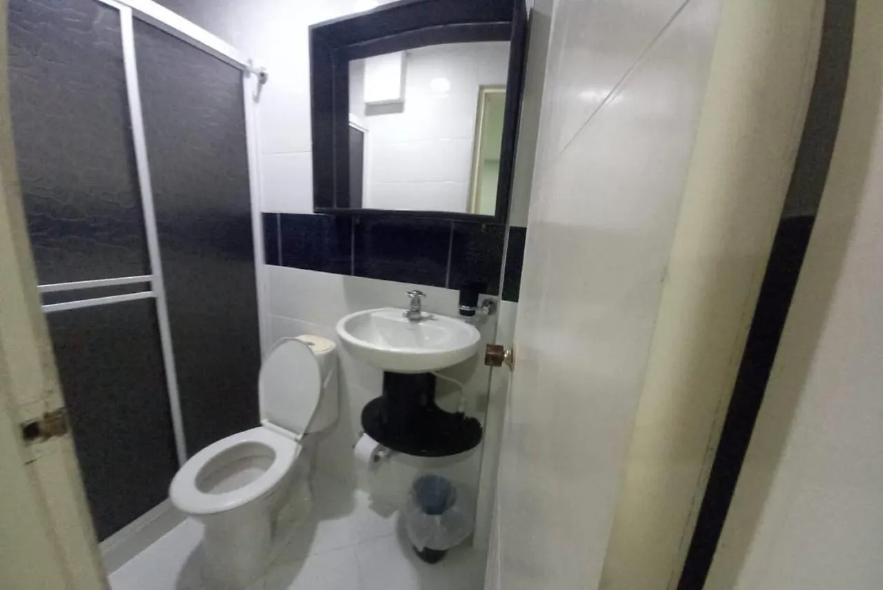 Hotel Bm-17 Cerca Al Mar Con Aire Acondicionada Y Wifi Cartagena 0*,