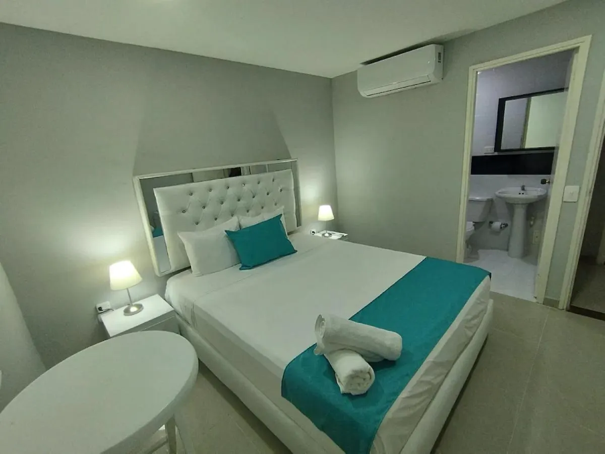 Hotel Bm-17 Cerca Al Mar Con Aire Acondicionada Y Wifi Cartagena 0*,  كولومبيا