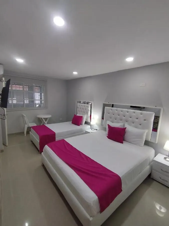 Hotel Bm-17 Cerca Al Mar Con Aire Acondicionada Y Wifi Cartagena