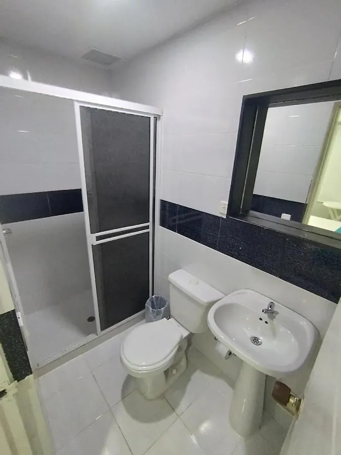 Hotel Bm-17 Cerca Al Mar Con Aire Acondicionada Y Wifi Cartagena