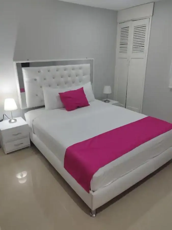 Hotel Bm-17 Cerca Al Mar Con Aire Acondicionada Y Wifi Cartagena