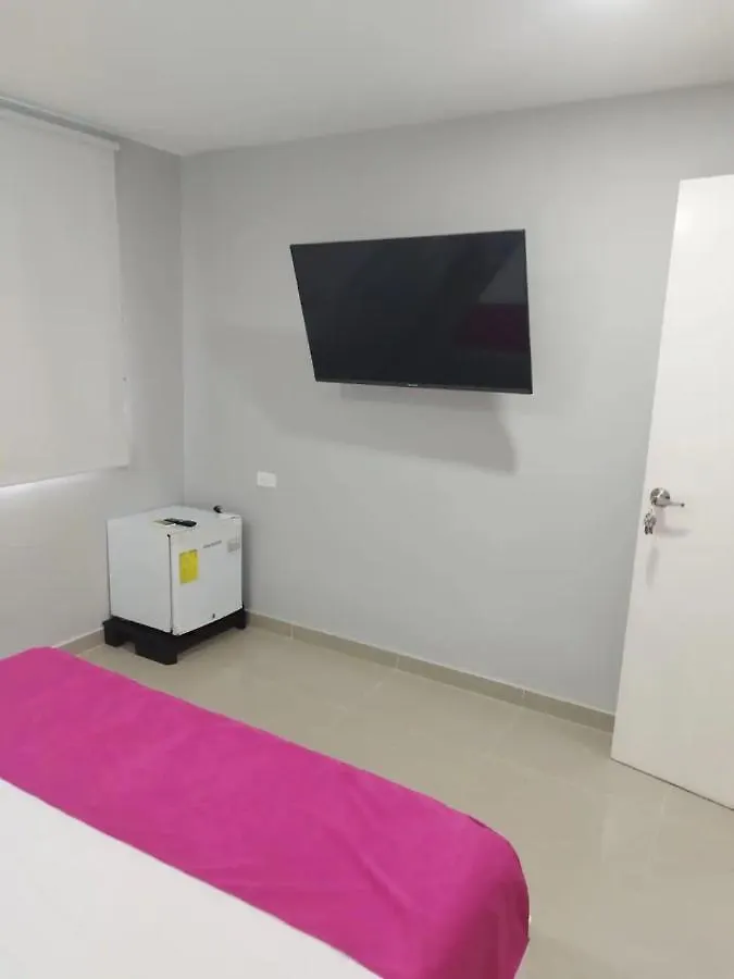 Hotel Bm-17 Cerca Al Mar Con Aire Acondicionada Y Wifi Cartagena