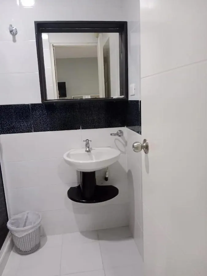 Hotel Bm-17 Cerca Al Mar Con Aire Acondicionada Y Wifi Cartagena
