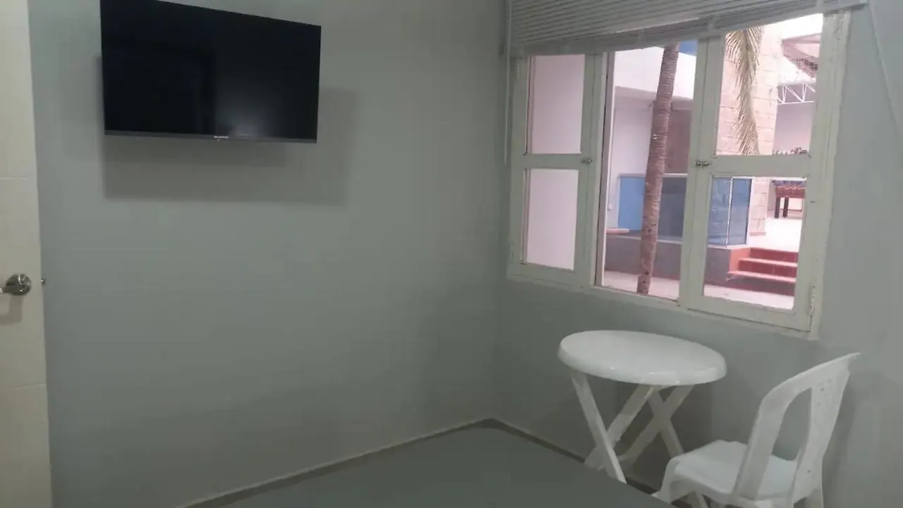 Hotel Bm-17 Cerca Al Mar Con Aire Acondicionada Y Wifi Cartagena